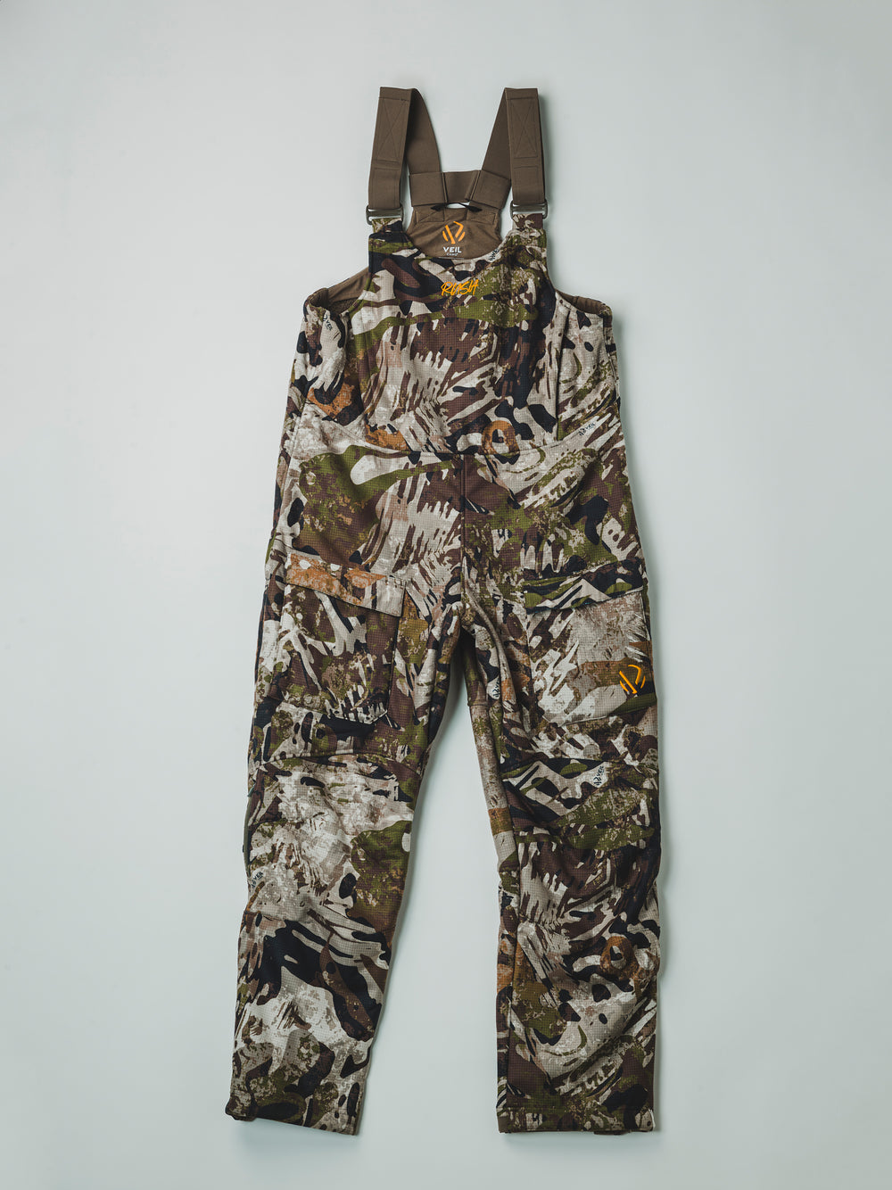 The Chaos Fleece Bib is the ideal piece to have on your next hunt, providing ultimate windproof and warmth, keeping you dry on those cold and snowy days.PROTECTION Quick-drying | Windproof | Waterproof MATERIAL Exterior: 100% Brushed Polyester Fleece Mid-layer: 3L Lamination Interior: High-pile fleece FIT Midweight | Multi-season CONDITIONS Mild | Dry | Cold | Wet | Wind PATTERN Veil® Camo - Rush | Veil® Camo - Shred | Veil® Camo - Grind
