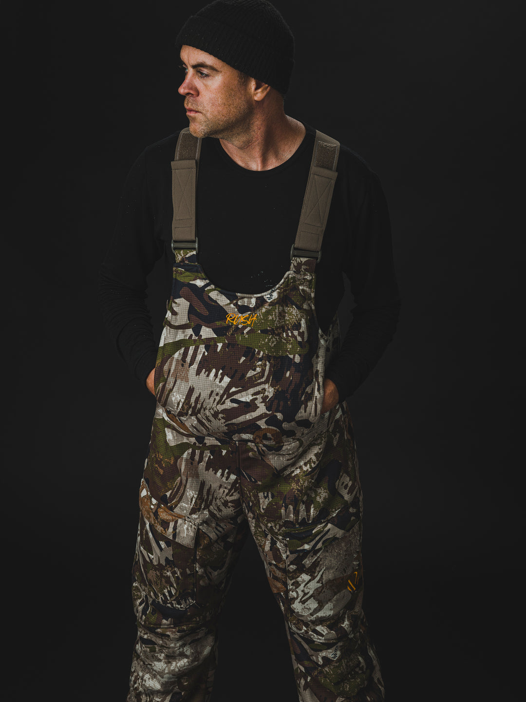 The Chaos Fleece Bib is the ideal piece to have on your next hunt, providing ultimate windproof and warmth, keeping you dry on those cold and snowy days.PROTECTION Quick-drying | Windproof | Waterproof MATERIAL Exterior: 100% Brushed Polyester Fleece Mid-layer: 3L Lamination Interior: High-pile fleece FIT Midweight | Multi-season CONDITIONS Mild | Dry | Cold | Wet | Wind PATTERN Veil® Camo - Rush | Veil® Camo - Shred | Veil® Camo - Grind